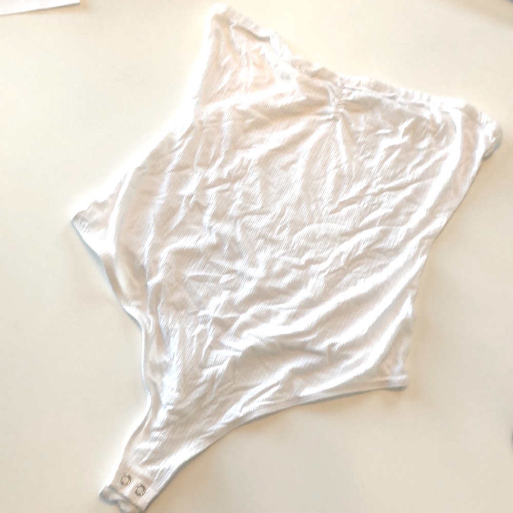 Strapless bodysuit